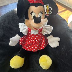24” Minnie Mouse Plush