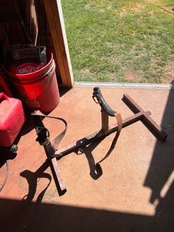 Dog breeding stand. Free