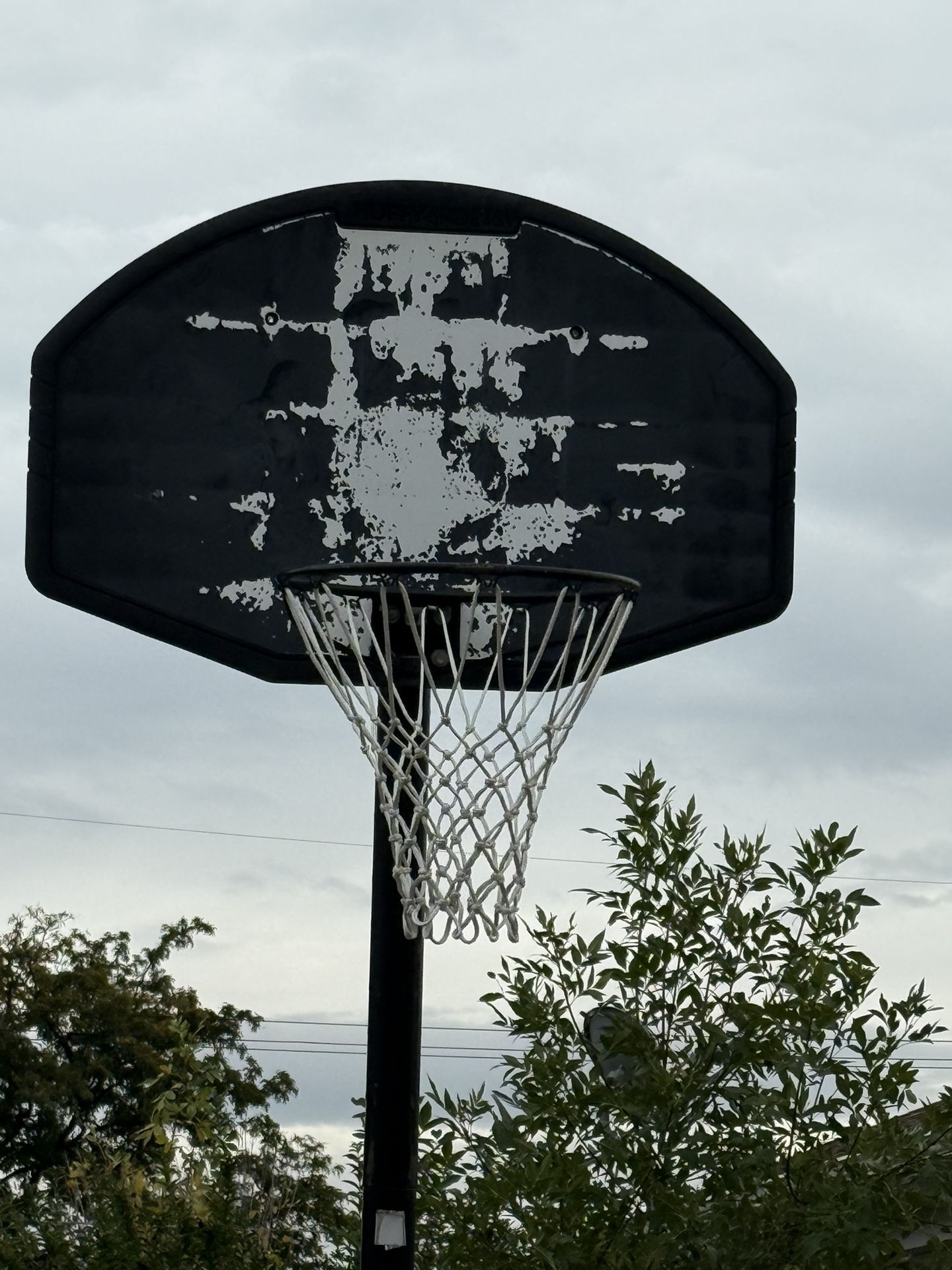 Basketball hoop