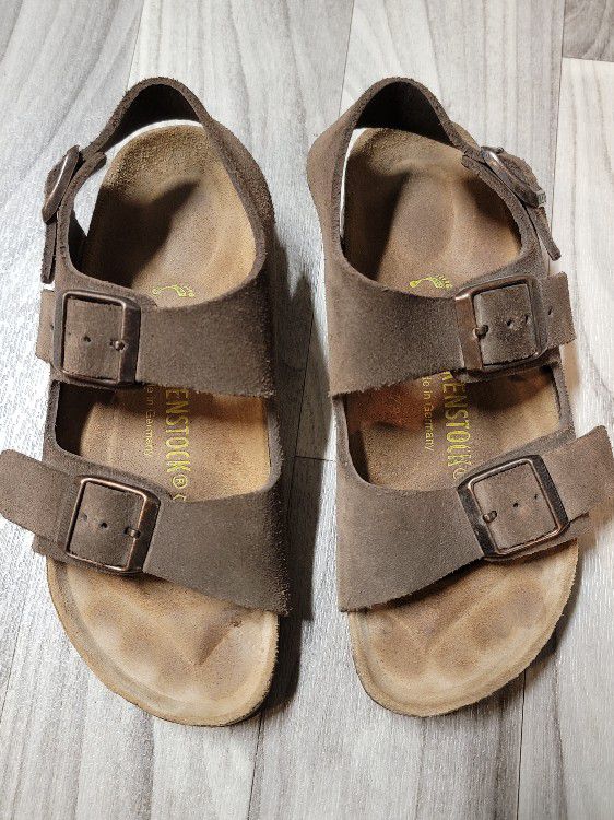 Birkenstock Mocha Color Sandals Size 4