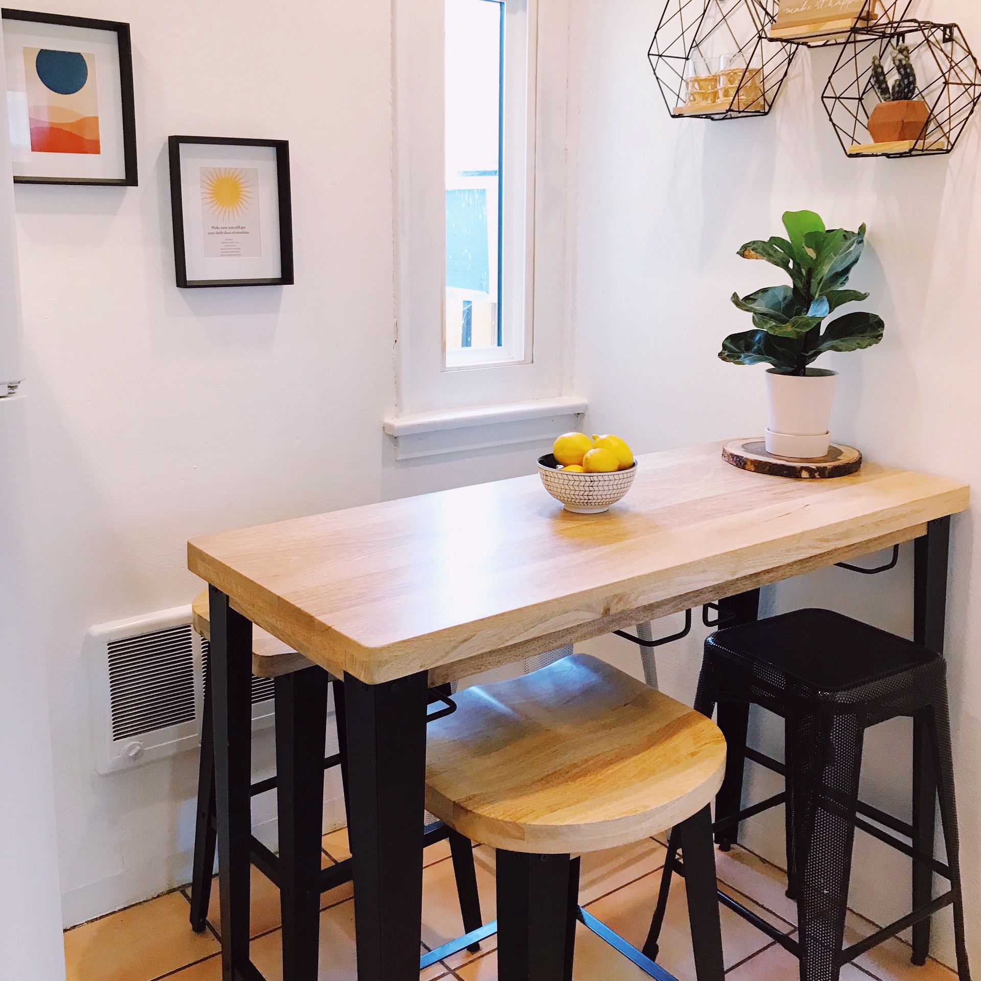 Breakfast bar small kitchen table