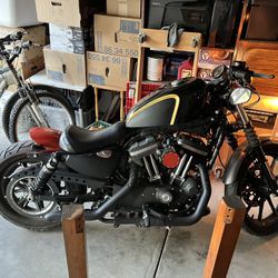 2017 Harley Davidson Iron 883 sportster