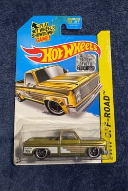 2014 Hot Wheels Off-Road83 Chevrolet SilveradoSuper Treasure Hunt factory sealed