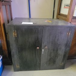 Black Cabinet (with key lock)