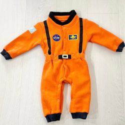 Astronaut costume