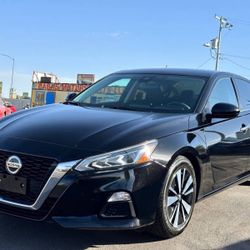2022 Nissan Altima 2.5 SV 2.5 SV 4dr Sedan Price $17,999 Mileage 58,003