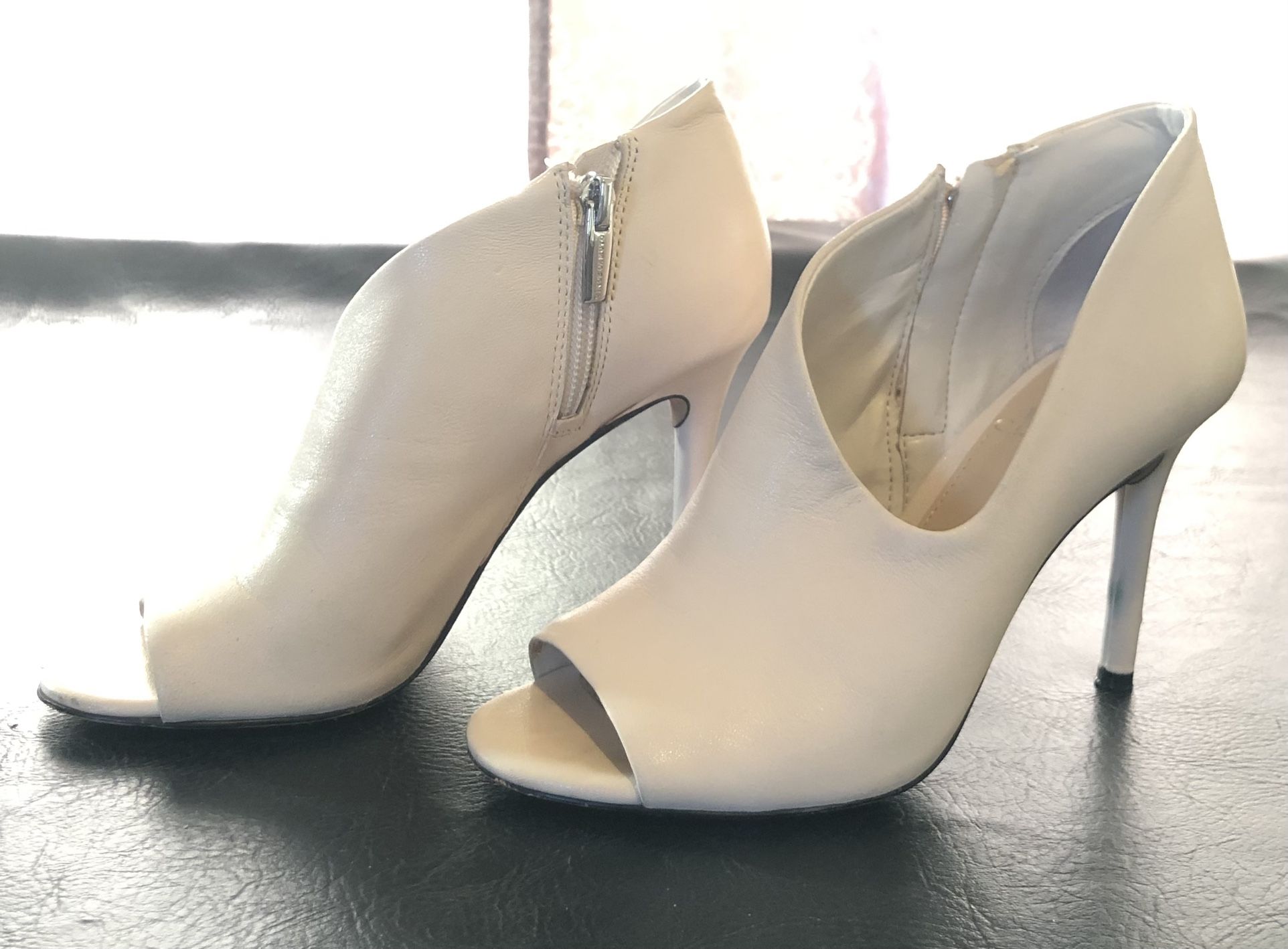 Women’s Booties Size 4 1/2 (Vince Camuto)