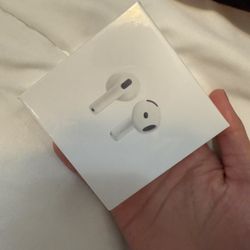 Airpods pro gen 4 with noise cancellation 