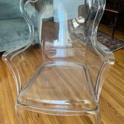 Acrylic Chair 