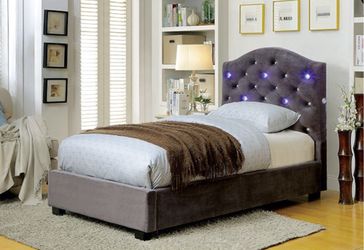 New Twin bed with led light