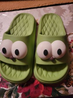 Slides Slippers Wms 8 Mens 6