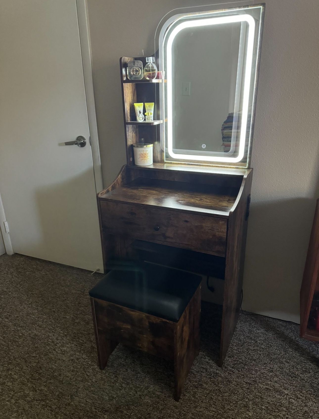 Makeup Vanity
