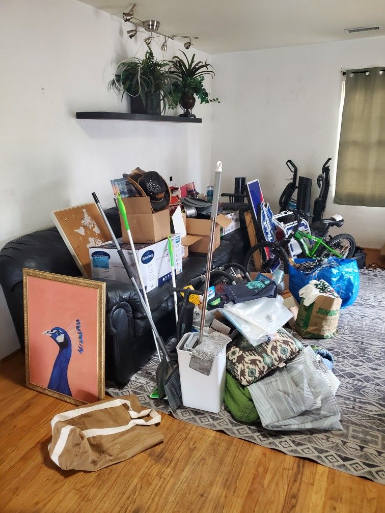 MULTI-FAMILY GARAGE SALE