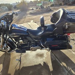 1013 Harley Electraglide Ultra Anniversary Special CVO