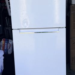 Refrigerator For Sale
