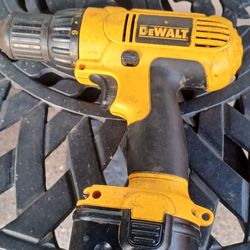 DEWALT DC727 3/8" Cordless Drill Driver 12V   Battery DC9071