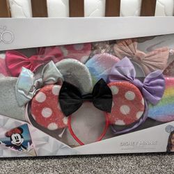 Minnie Mouse Ear Set