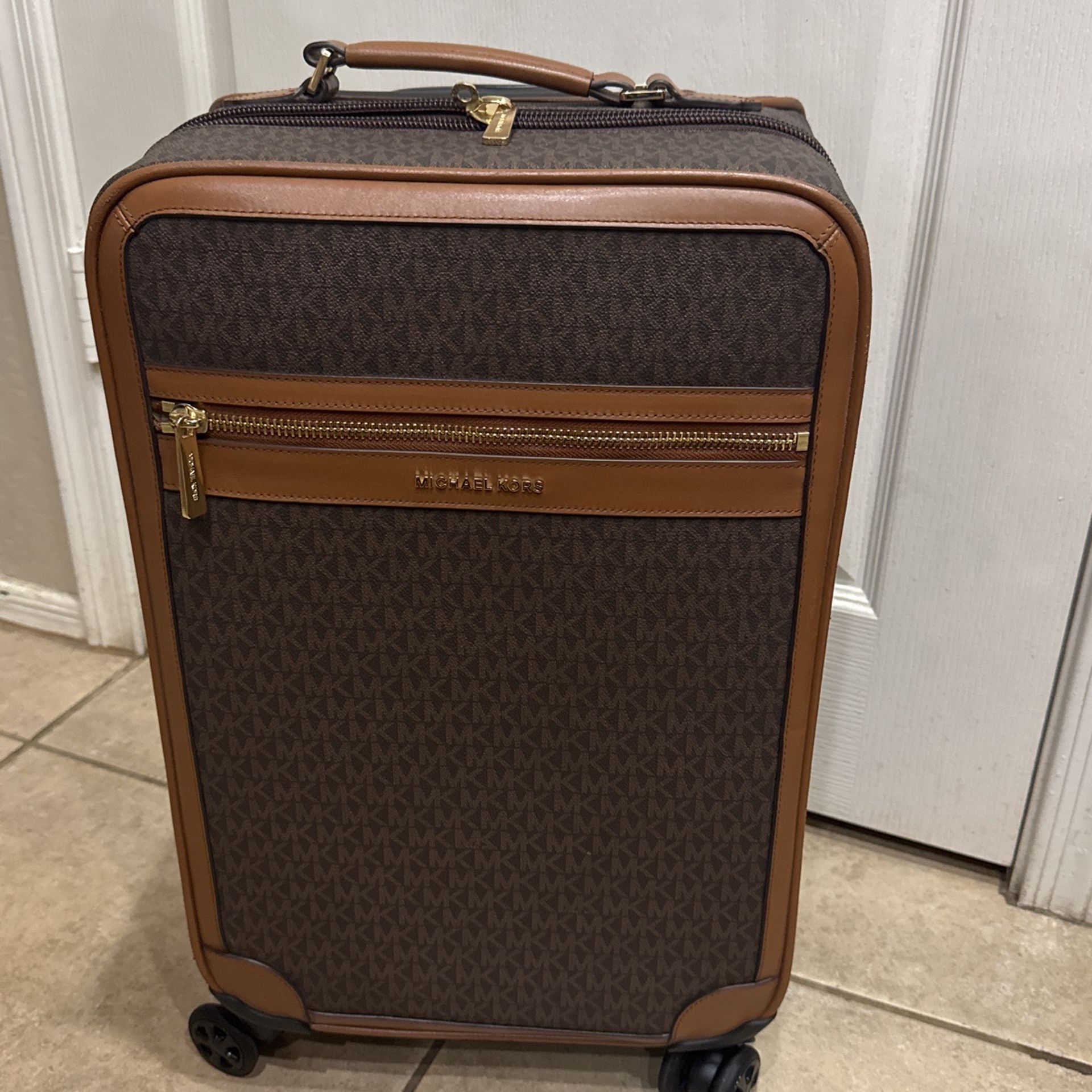 Michael Kors 3 Piece luggage $600