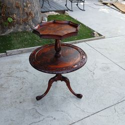 Antique Tabel 