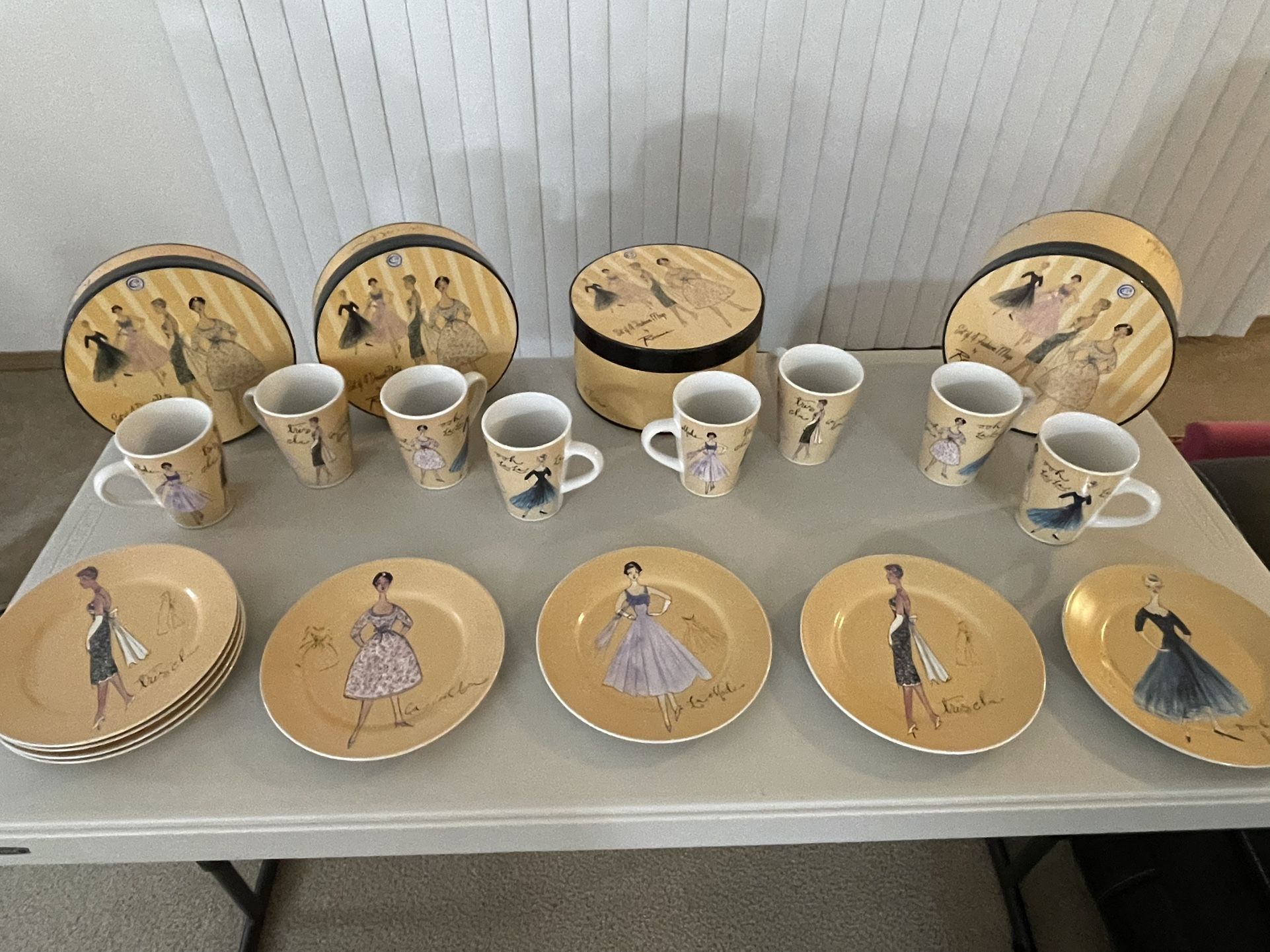 Rosanna Fashion Mugs - Plates