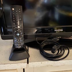 Insignia 26” LCD Color TV & DVD Video Player