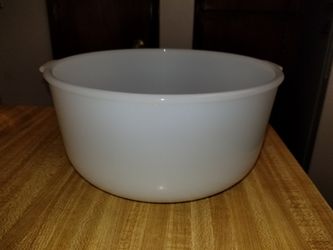 Vintage Sunbeam Glassbake Mixing Bowl w/Handles White Milk Glass 4 Qt 19CJ Circa 1950's