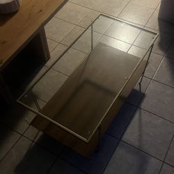Glass/wood Coffee Table
