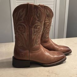 Women’s ARIAT cowgirl boots US 6B