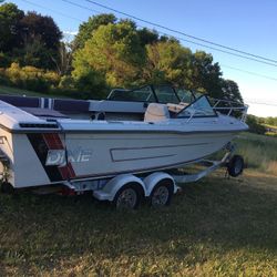 1989 DIXIE 21' CABIN CRUISER