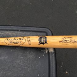 Louisville Slugger Wood Baseball Bat Signature 34”