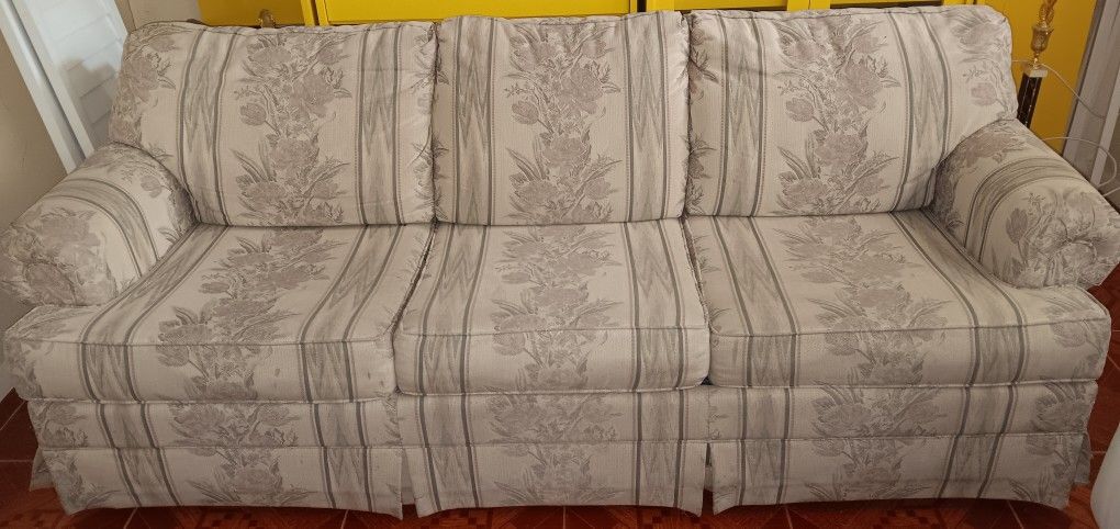 Used Sofa For Sale