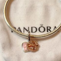Pandora Bracelet With Charm 💯 %silver 9.25 