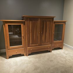 AMISH BUILT MEDIA CENTER WITH SIDE CABINETS
