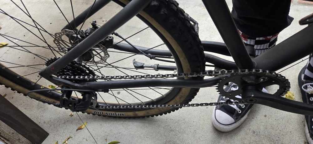 Rockhopper Maxxis Shred Ready*** **Rockhopper MTB Maxxis