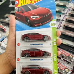 Hotwheels Tesla Model A Plaid 