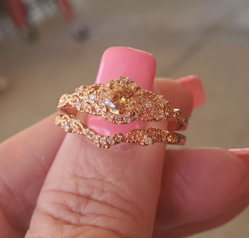 18k rose gold morganite wedding set... size 10