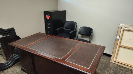 Office Desk $300