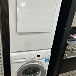 24” Blomberg Electric Stackable Set