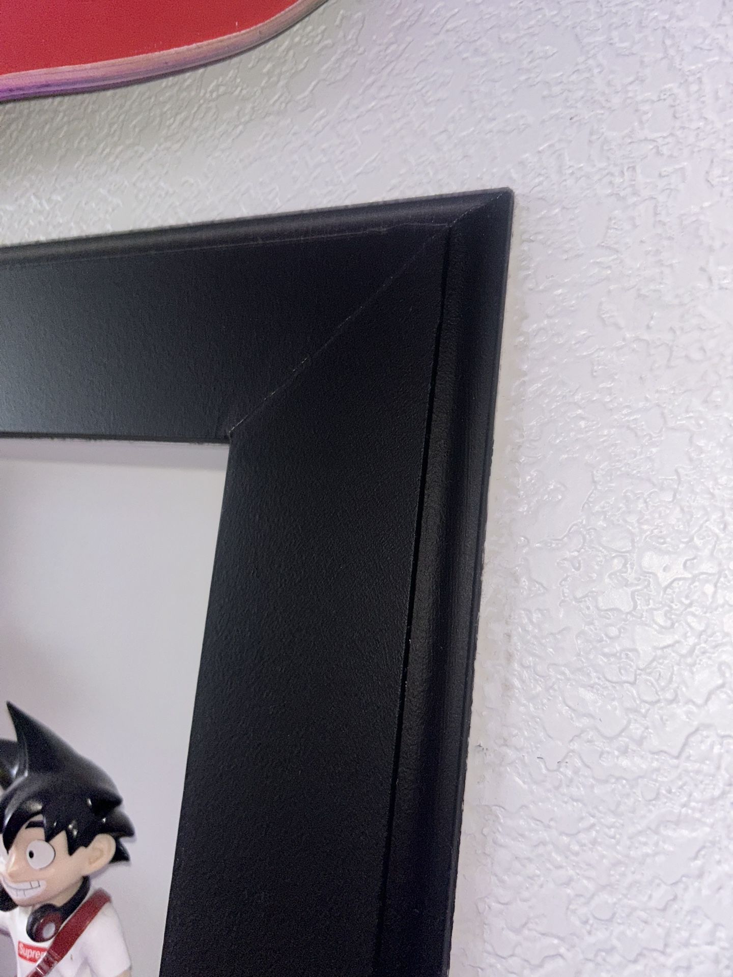 Crown molding , baseboard message for Detail