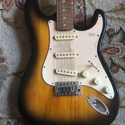 Epiphone Strat Vintage