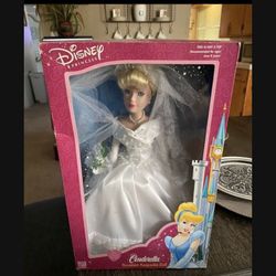 Cinderella Porcelain Collecter Doll 