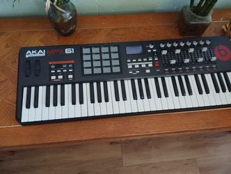Electronic Piano AKIA MPK 61