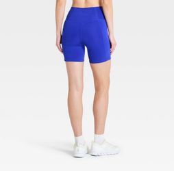All in Motion Dynamic Flex High Rise 6" Shorts Size M