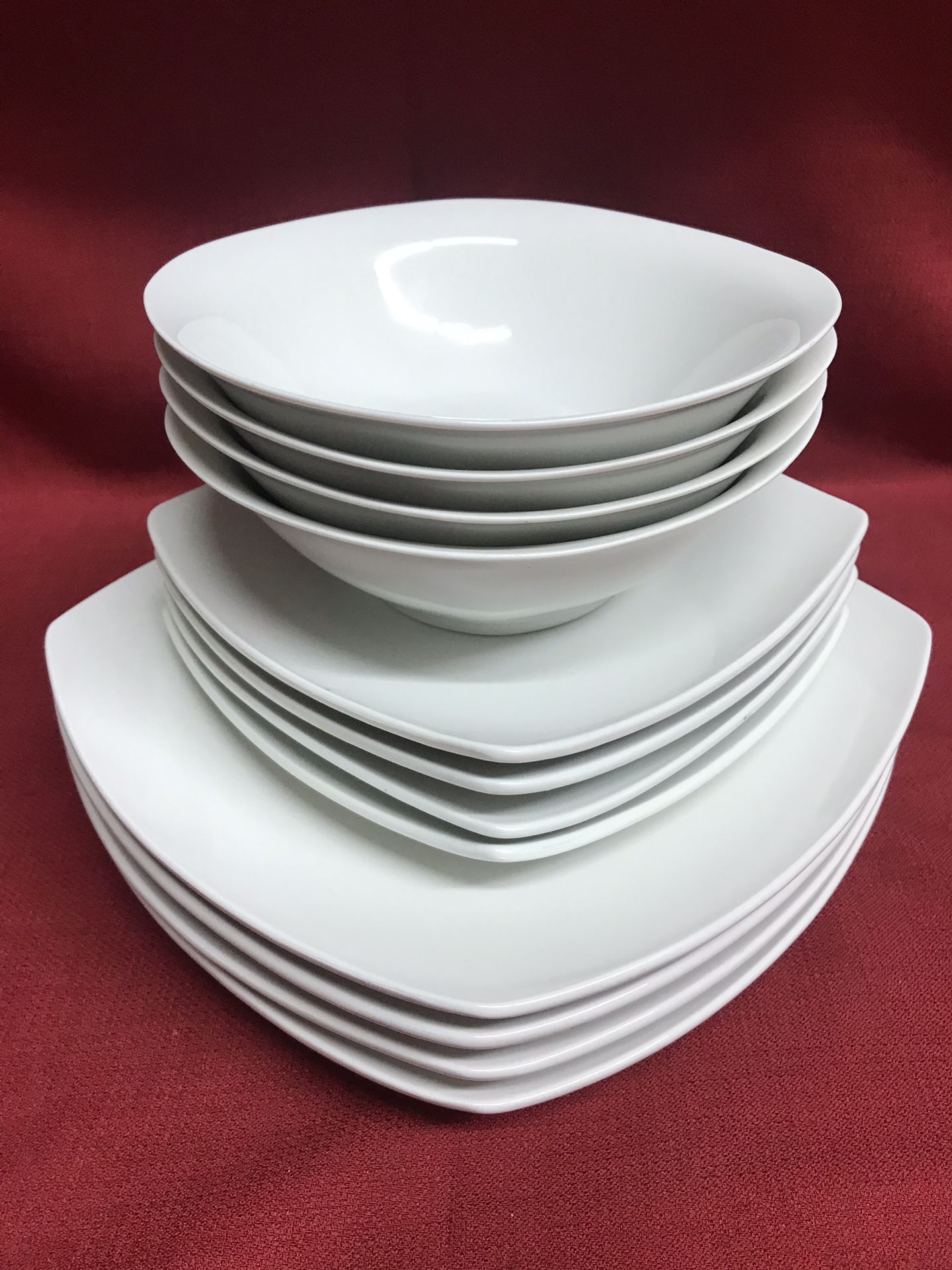Gibson Everyday 12-Pcs White China Rounded-Square Dinner Plate Set