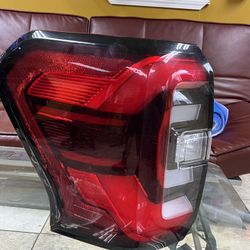 2021-2024 Ford Expedition Taillights