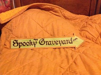 Wooden halloween signs with hanging hooks