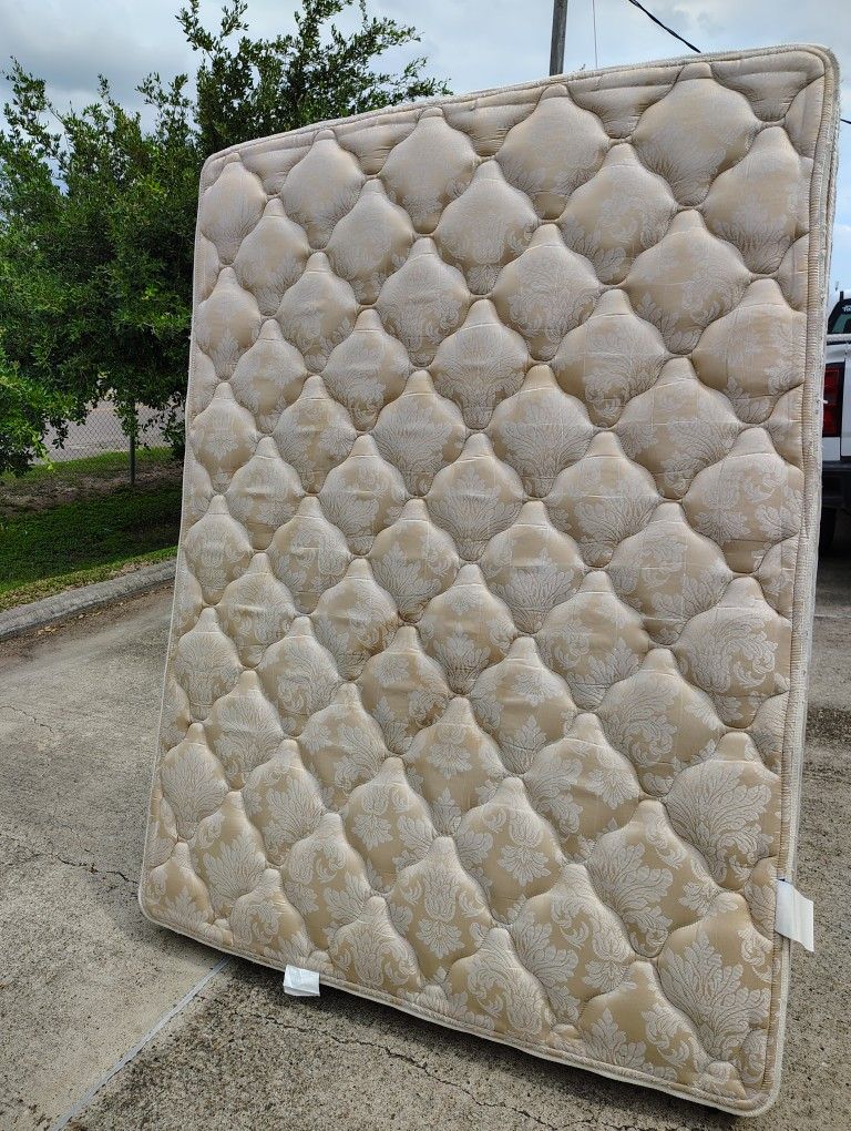 Colchon Queen Size💯