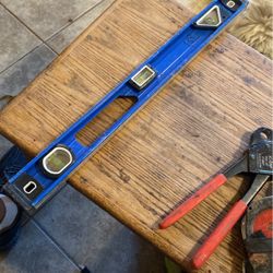 Kobalt 2 Foot Level 