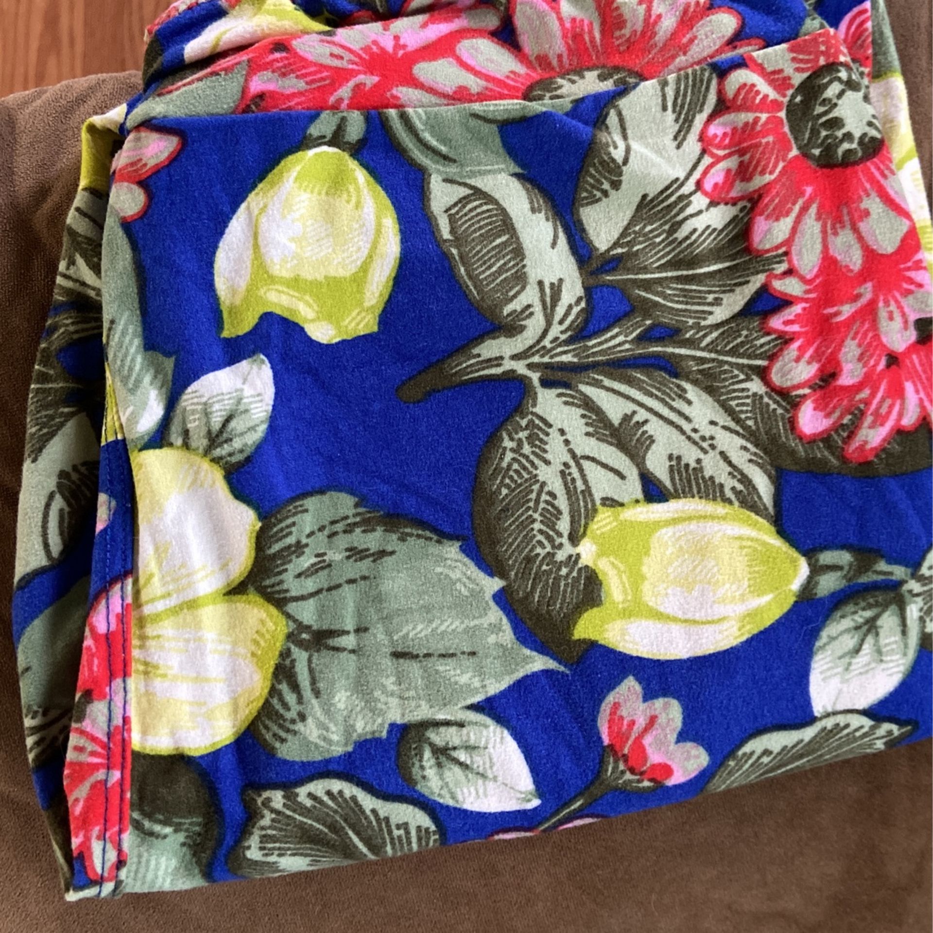 Lularoe Leggings One Size Many Patterns!