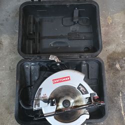Craftsman 14 Amp 7 1/4" Circular Saw With Laser Trac